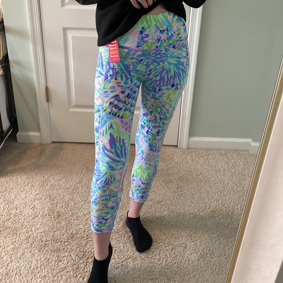 *SOLD!* NWT Lilly Pulitzer High Rise Leggings Weekender Leggings Crop Shell oF - Picture 4 of 12